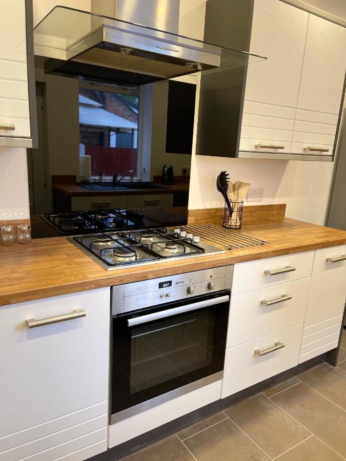 Bentley Place Crewe Exterior foto